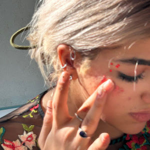 Meet your Posher, Nikoo